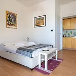 Bright With Terrace & Parking * Bari