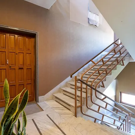 Apartament Bright With Terrace & Parking